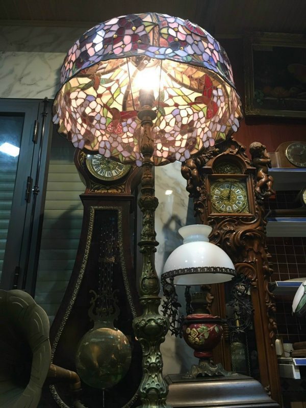 Đèn cổ Châu Âu