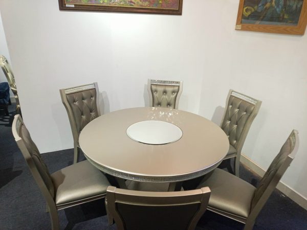 Bàn tròn ánh kim xuất khẩu Châu Âu
