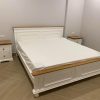 Giường ngủ chân tiện trắng nóc sồi
